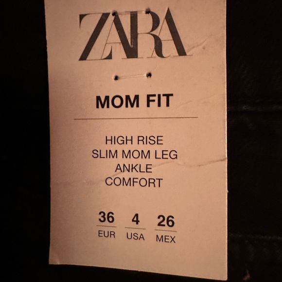 New Zara Mom Fit Jean - Picture 3 of 6